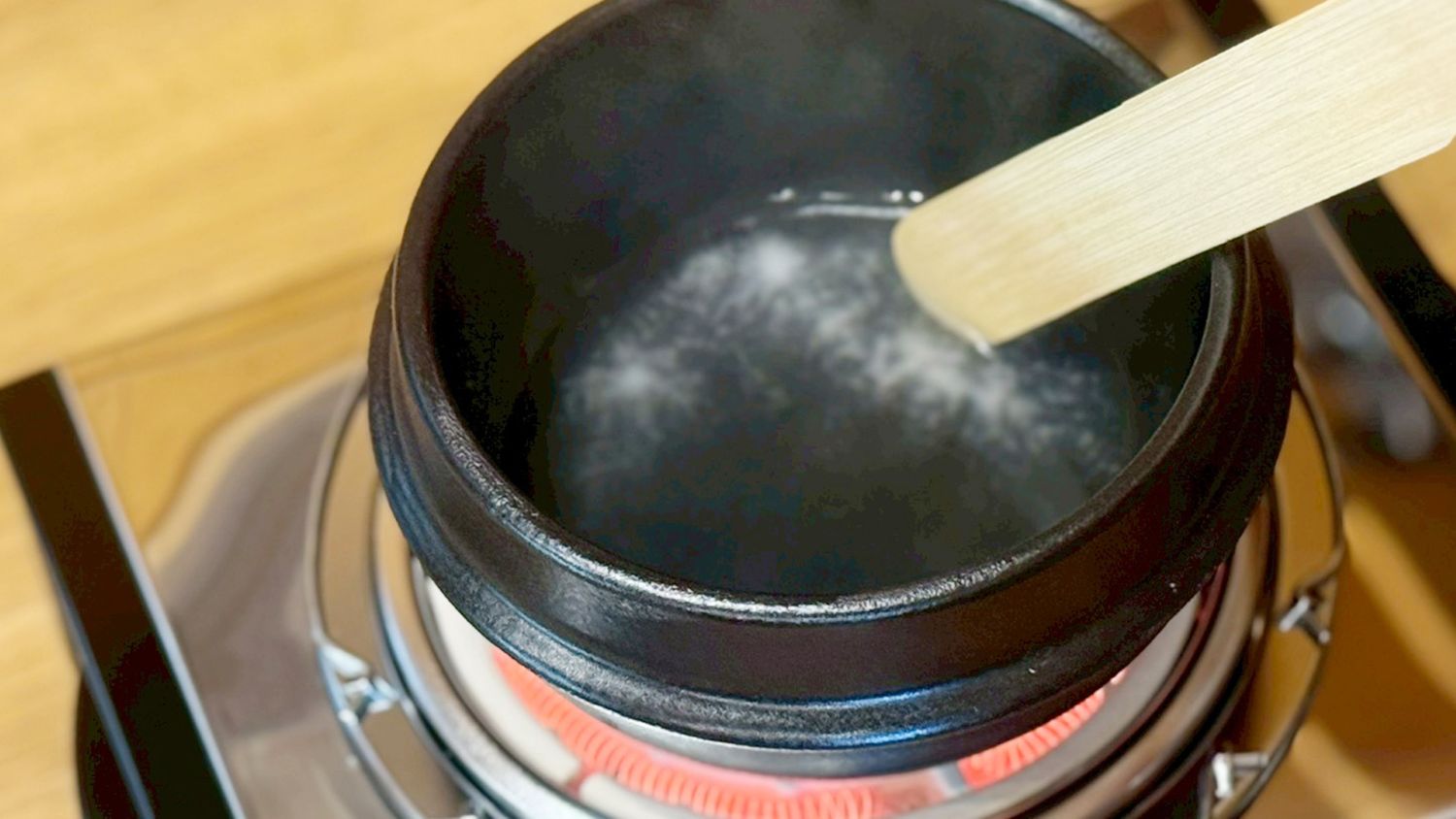 お店に戻って塩づくり！